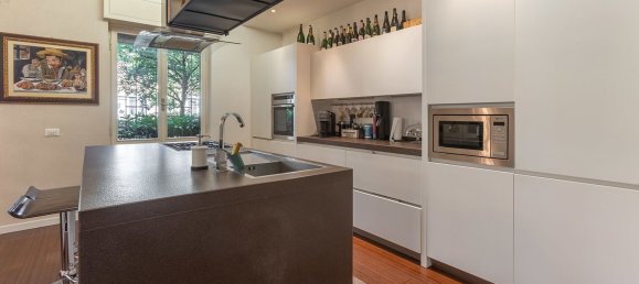 7 rooms Apartment in Verona, Italy No. 218156 3