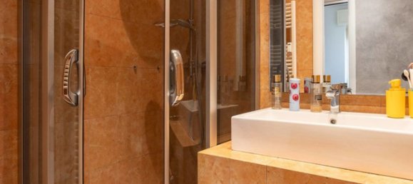 7 rooms Apartment in Verona, Italy No. 218156 12