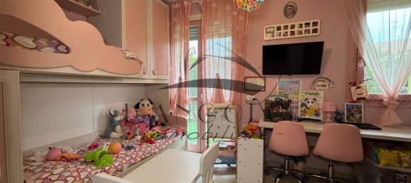 3 غرف نوم منزل ذو طابقين في Arluno, Italy رقم 360541 17