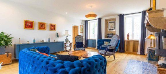 3 bedrooms Villa in Saint-Julien, France No. 205007 12