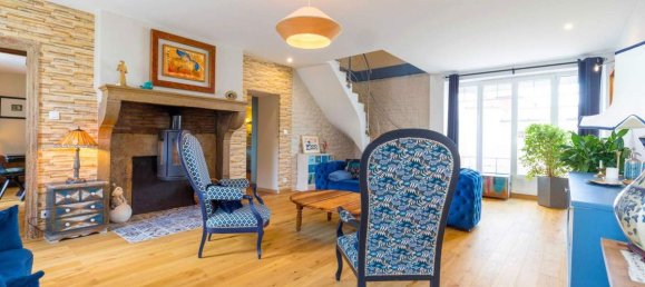 3 bedrooms Villa in Saint-Julien, France No. 205007 10