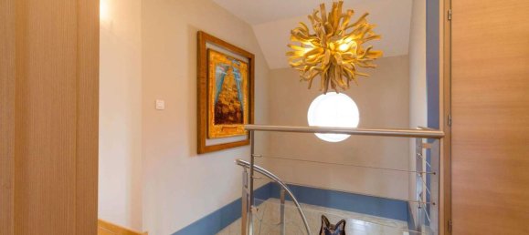 3 bedrooms Villa in Saint-Julien, France No. 205007 14