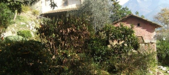 14 rooms House in Camaiore, Italy No. 75613 34