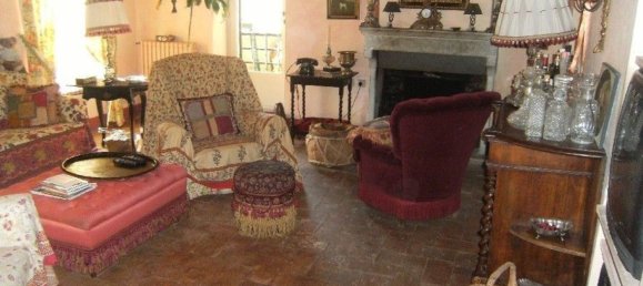 14 rooms House in Camaiore, Italy No. 75613 4