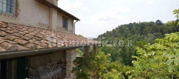 14 rooms House in Camaiore, Italy No. 75613 42