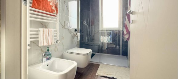 2 bedrooms Apartment in Turin, Italy No. 296347 15