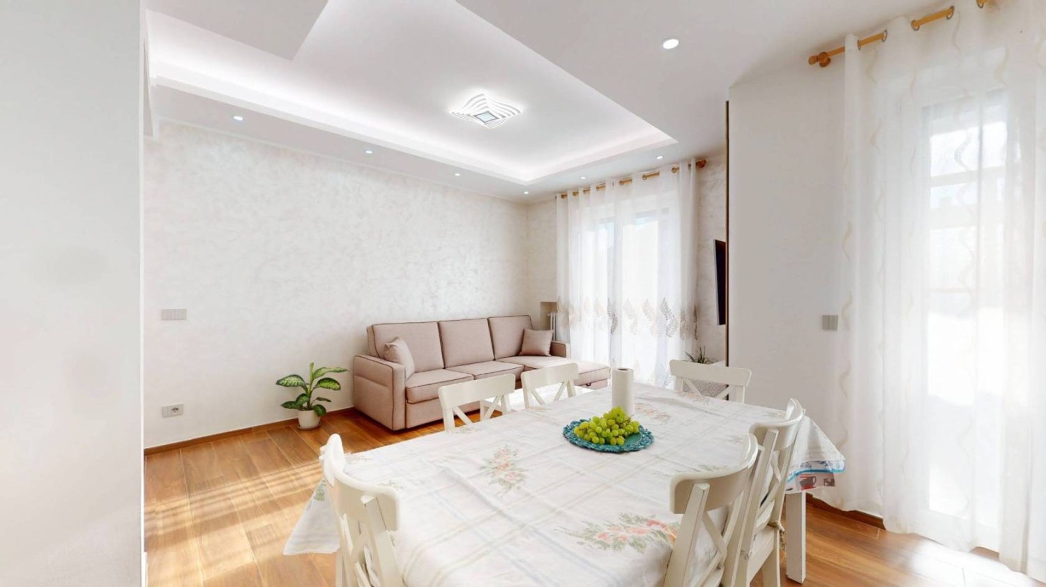 2 bedrooms Apartment in Turin, Italy No. 296347