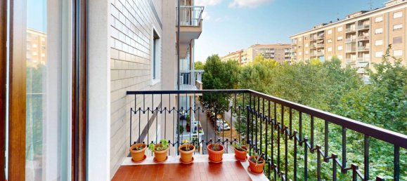 2 bedrooms Apartment in Turin, Italy No. 296347 30