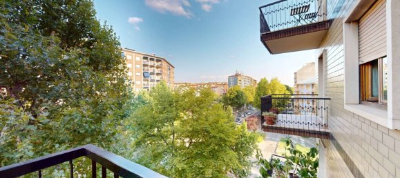 2 bedrooms Apartment in Turin, Italy No. 296347 22