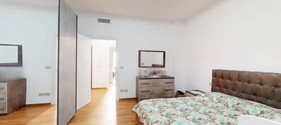 2 bedrooms Apartment in Turin, Italy No. 296347 19