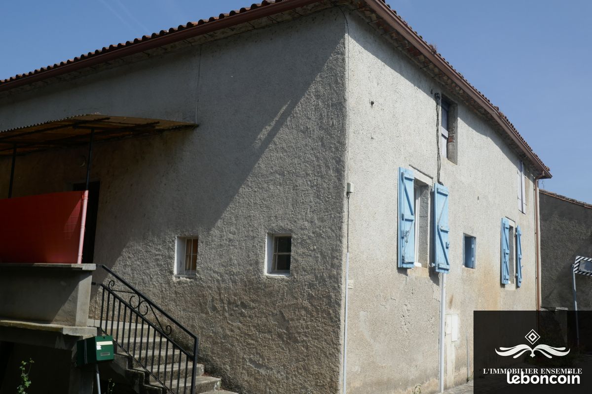 Moradia em banda T2 em Lot, France N.º 335069