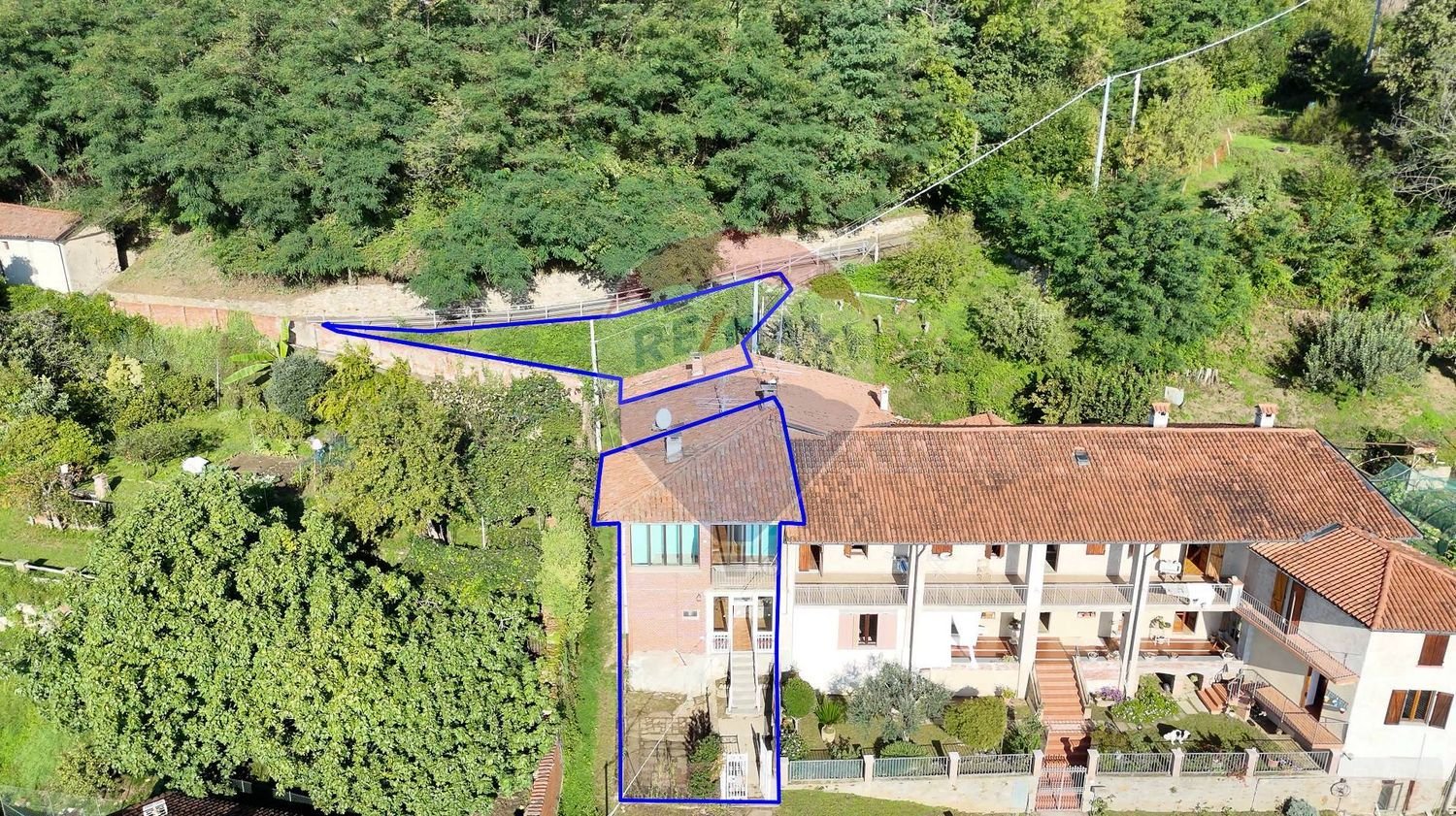 4 bedrooms House in Camburzano, Italy No. 389471