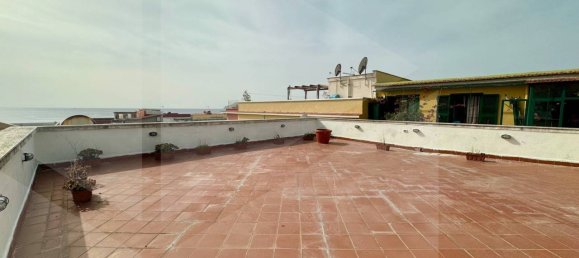 2غرفة بانتهاوس في Pozzuoli, Italy رقم 24208 6