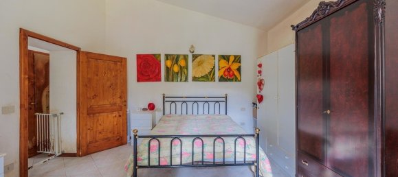 3 bedrooms House in Arezzo, Italy No. 66003 31