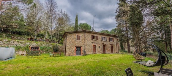 3 bedrooms House in Arezzo, Italy No. 66003 2