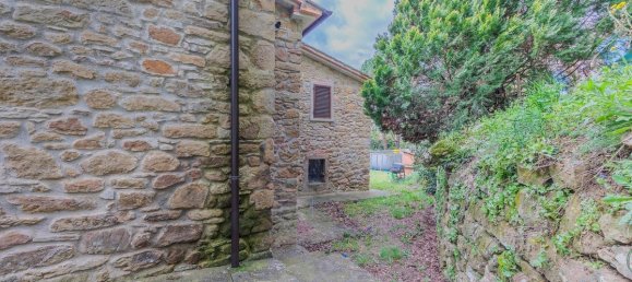 3 bedrooms House in Arezzo, Italy No. 66003 10