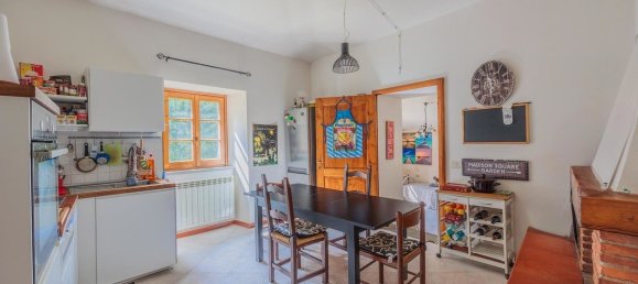 3 bedrooms House in Arezzo, Italy No. 66003 24