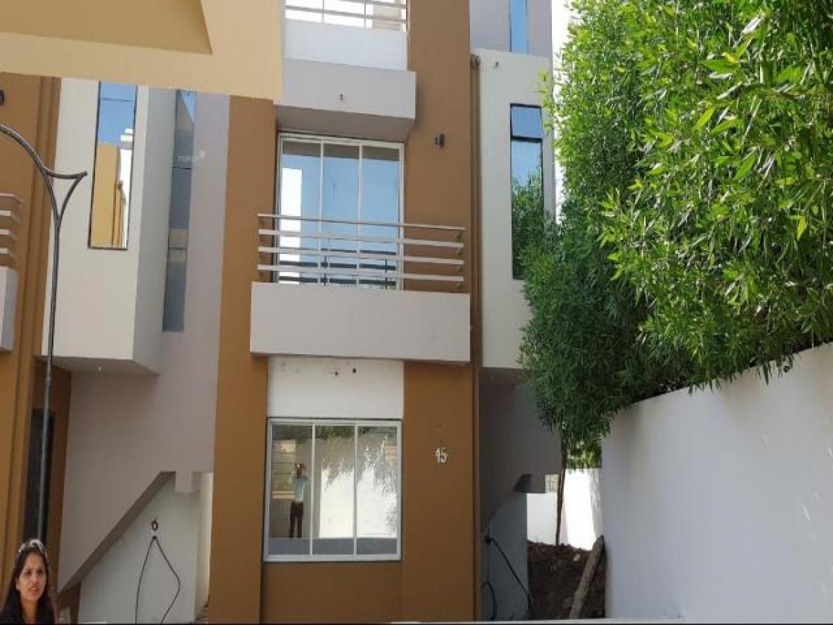 4 Schlafzimmer Haus in Vadodara, India, Nr. 20581