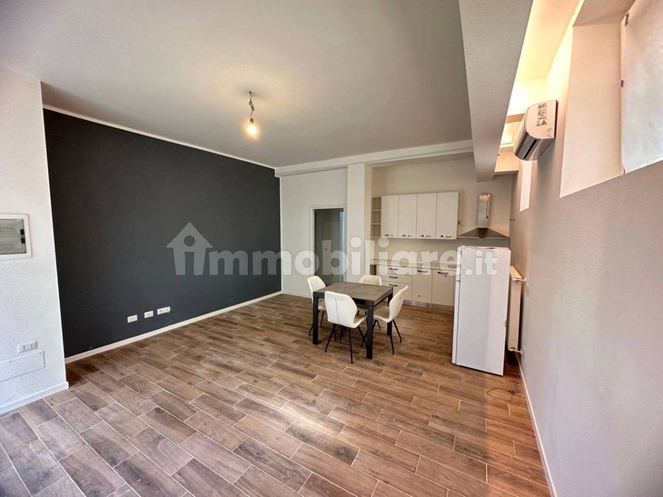 2 bedrooms Apartment in Milan, Italy No. 388051