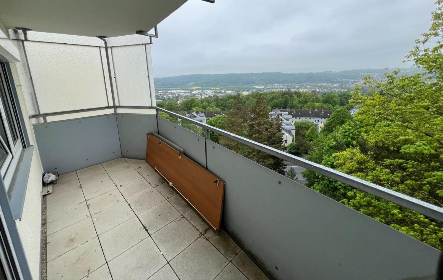 Квартира с 2 спальнями в Марбург-Биденкопф, Германия № 283431