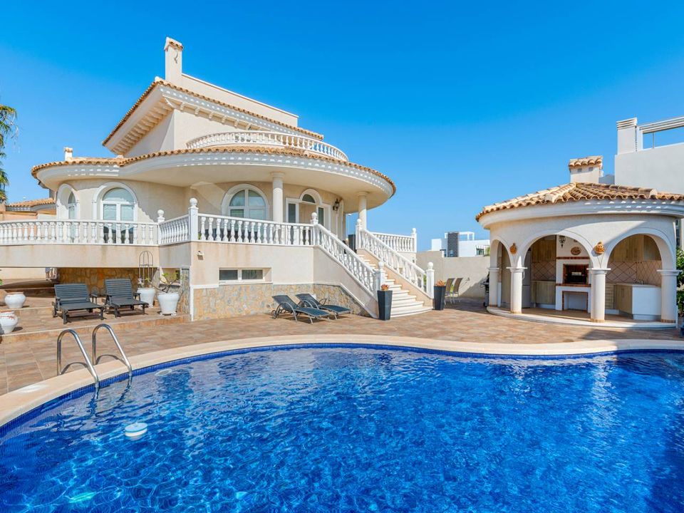 Вилла с 5 спальнями в Сьюдад Кесада, Испания № 176593