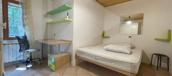 4 rooms Apartment in Bologna, Italy No. 27530 14