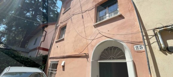 4 rooms Apartment in Bologna, Italy No. 27530 4