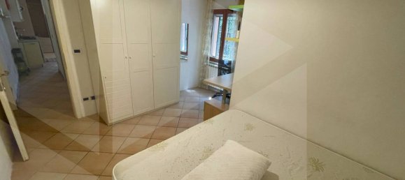 4 rooms Apartment in Bologna, Italy No. 27530 11