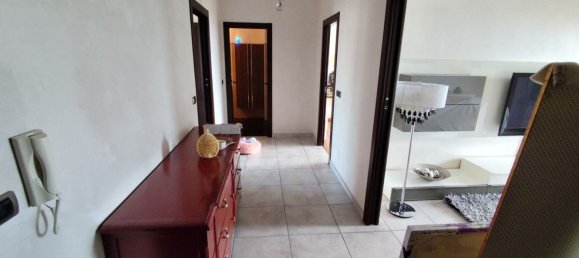 3 rooms Apartment in Turin, Italy No. 215631 5