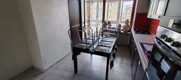 3 rooms Apartment in Turin, Italy No. 215631 9