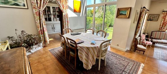 6 bedrooms House in Poissy, France No. 183840 6