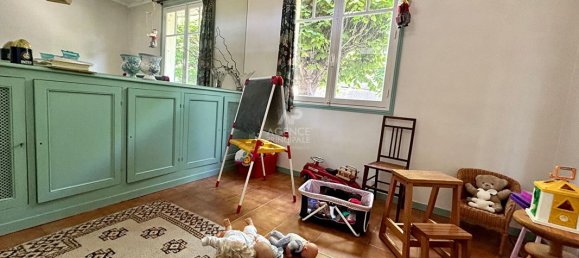 6 bedrooms House in Poissy, France No. 183840 9