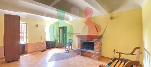 Casa de 8 habitaciónes en Dusino San Michele, Italy No. 7393 7