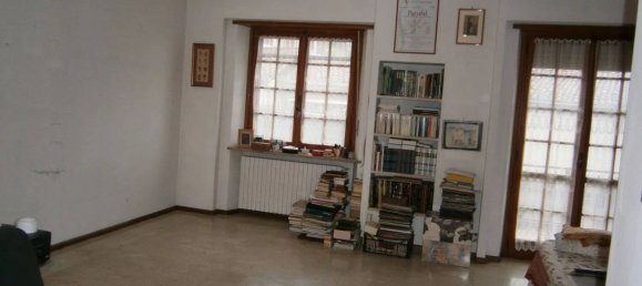 Villa de 8 dormitorios en Montechiaro d'Asti, Italy No. 351280 8