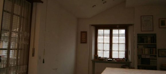 Villa de 8 dormitorios en Montechiaro d'Asti, Italy No. 351280 17