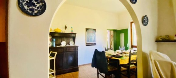 4 bedrooms Villa in Massa, Italy No. 215066 10