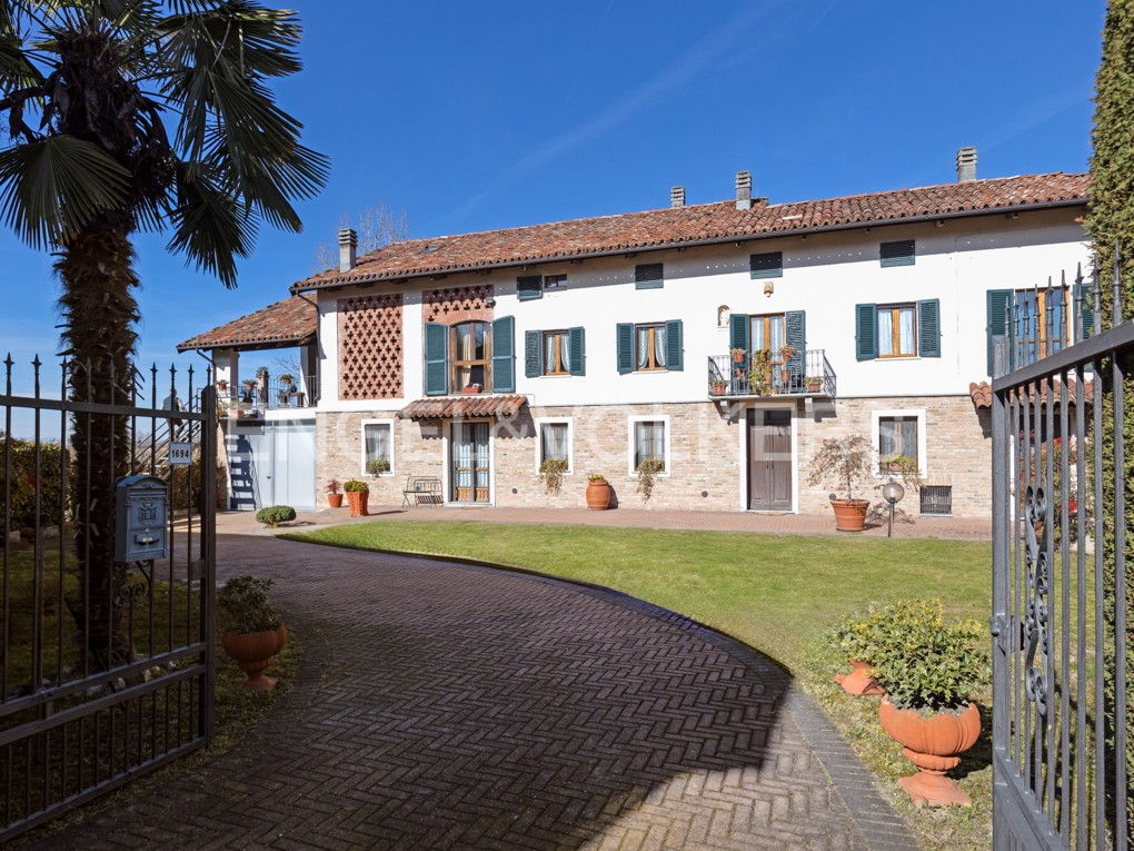 5 غرف نوم منزل في Mombercelli, Italy رقم 63318