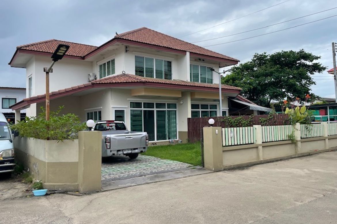 4 bedrooms House in Chiang Mai, Thailand No. 26941