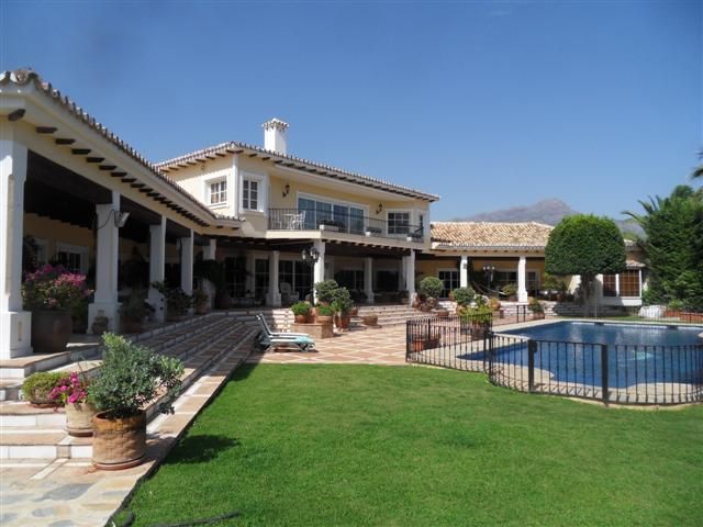 8 Schlafzimmer Villa in La Quinta, Spain, Nr. 142367