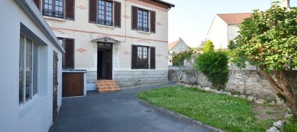 Casa de 2 dormitorios en Brasles, France No. 257966 8
