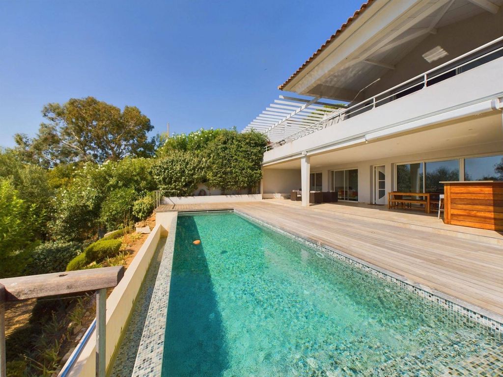 7 rooms Villa in Ajaccio, France No. 249304