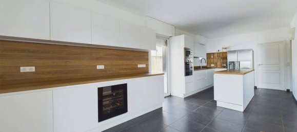 7 rooms Villa in Ajaccio, France No. 249304 11