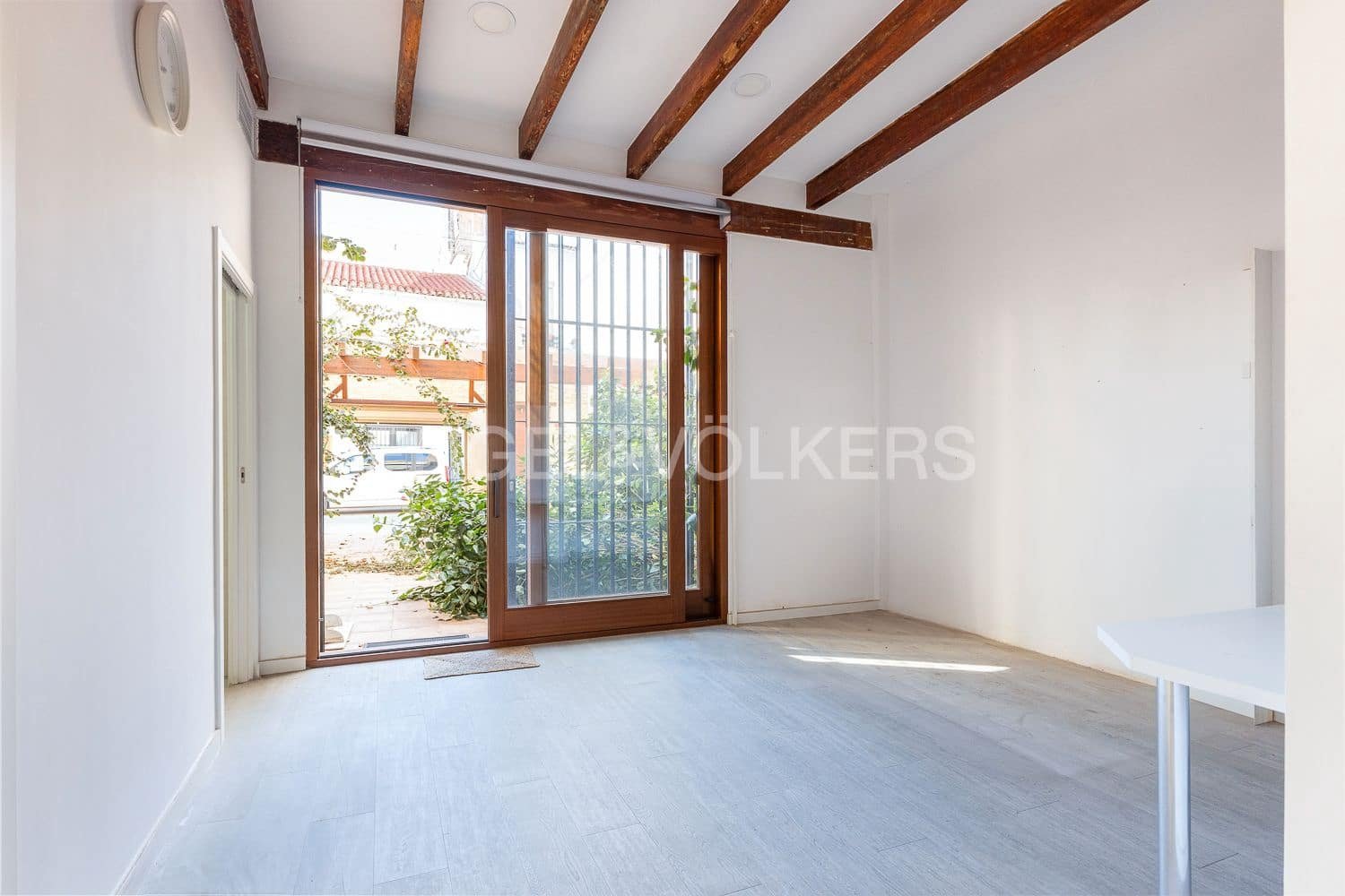 110m² Commercial property in Valencia, Spain No. 135630