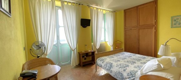 Villa de 6 dormitorios en Bee, Italy No. 173396 15