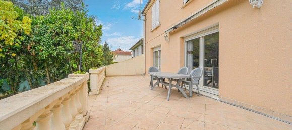 Casa de 5 dormitorios en Bonneuil-sur-Marne, France No. 167905 5