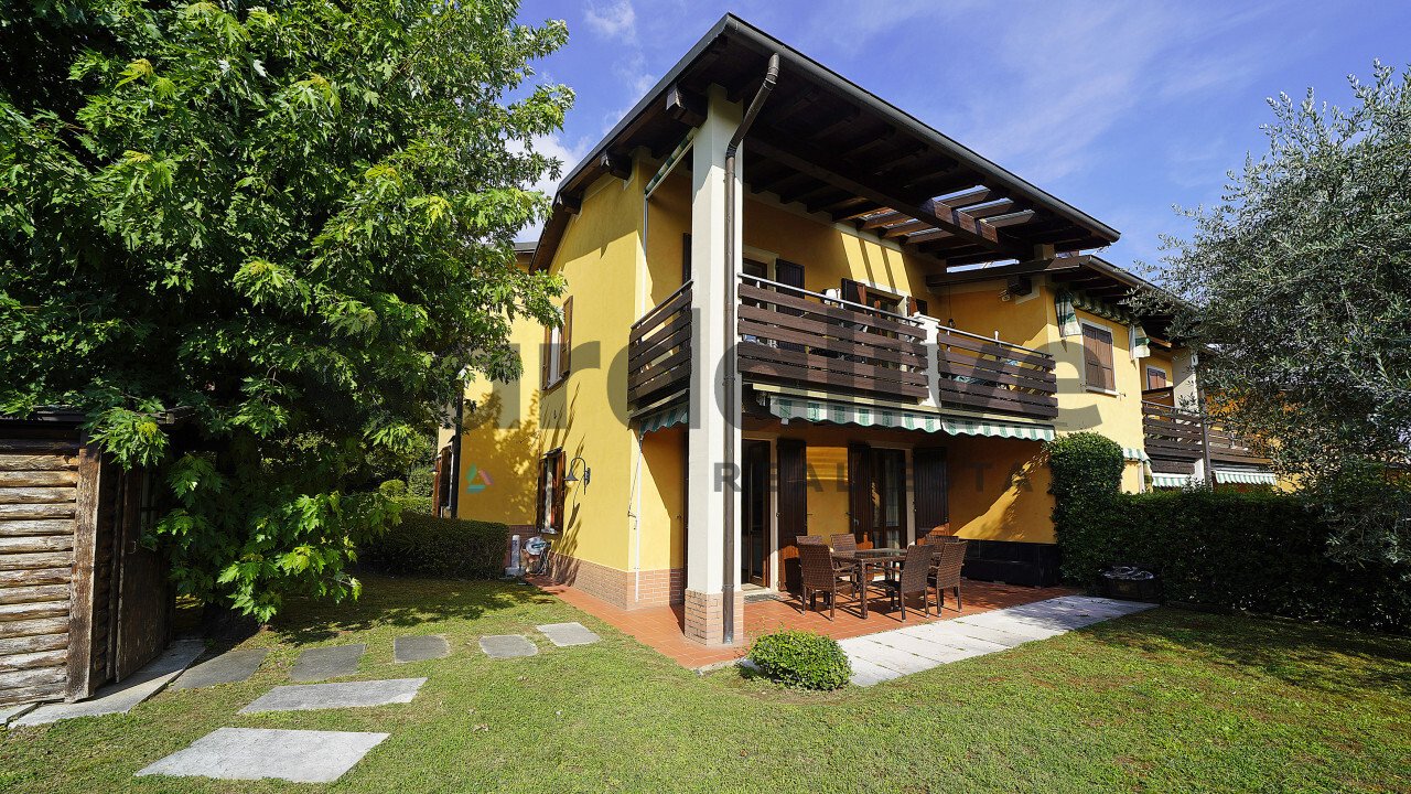 2 bedrooms Apartment in Soiano del Lago, Italy No. 320759