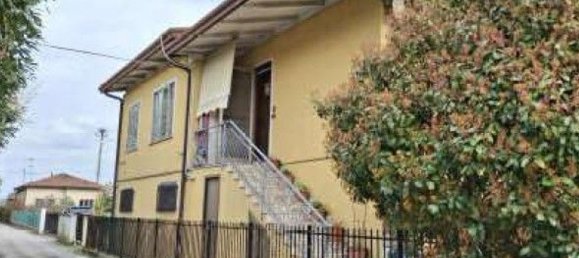 5 bedrooms House in Zero Branco, Italy No. 359185 2