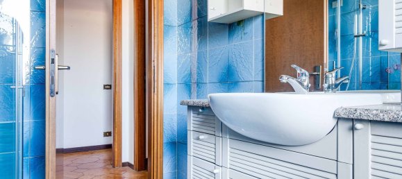 Apartamento de 3 divisões em Gallarate, Italy N.º 161011 18