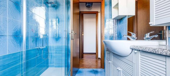 Apartamento de 3 divisões em Gallarate, Italy N.º 161011 11