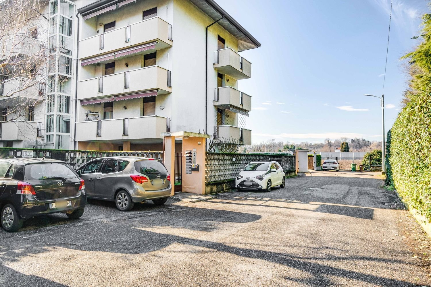 Apartamento de 3 divisões em Gallarate, Italy N.º 161011